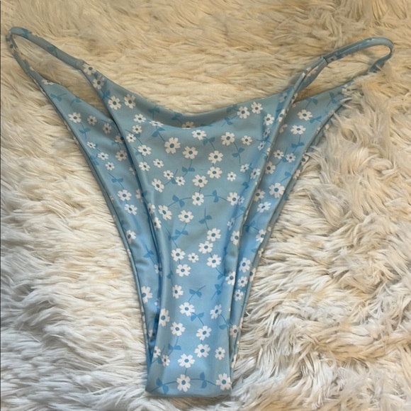 New Ditsy Floral Bikini Bottom Blue - Picture 1 of 4